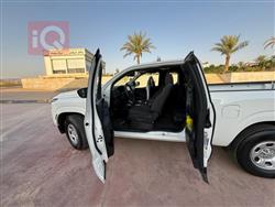 نيسان فرونتر